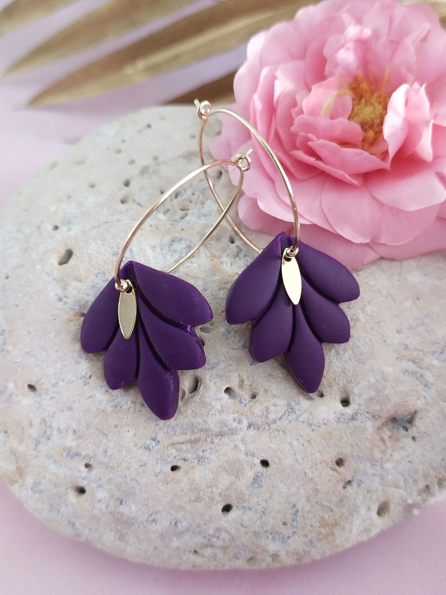 Boucles d'oreille FLORANE violet