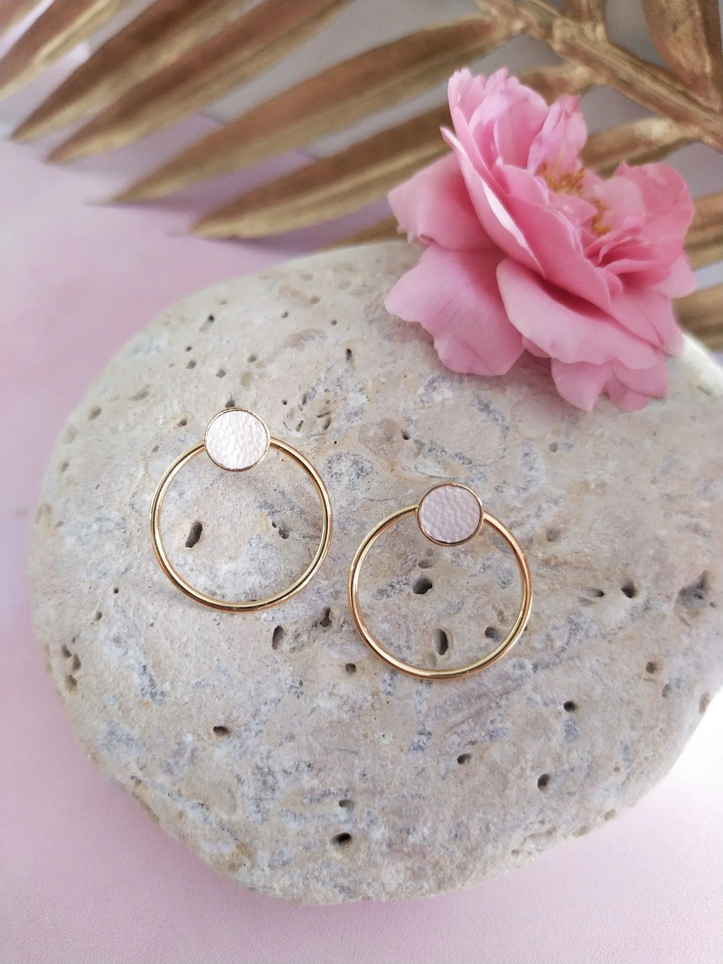 Boucles d'oreilles ORIANE blanc nacré
